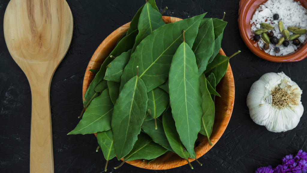 Curry Leaves | iVate Ayurveda